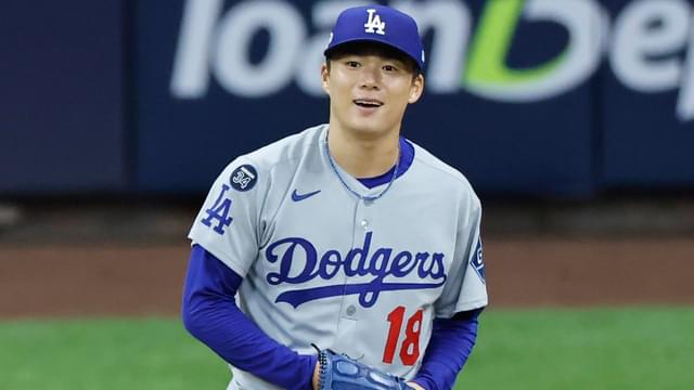 Yoshinobu Yamamoto Throws Dodgers’ First Playoff Complete Game Since 2004
