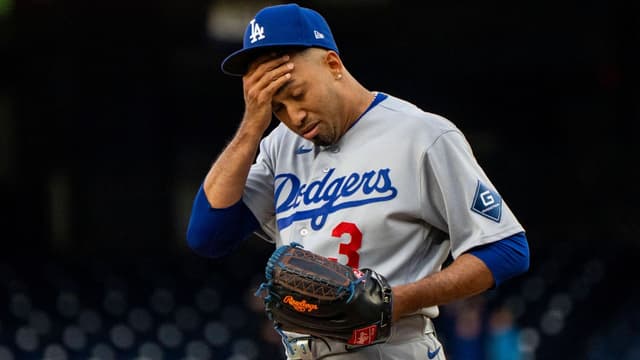 Edwin Diaz Blows Save As Brewers Rally Late to Beat Dodgers