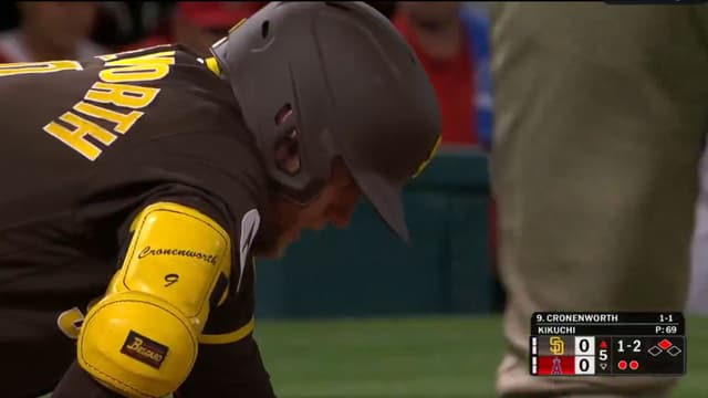 Jake Cronenworth Stays in Game After 96 MPH Fastball Hits His Chin