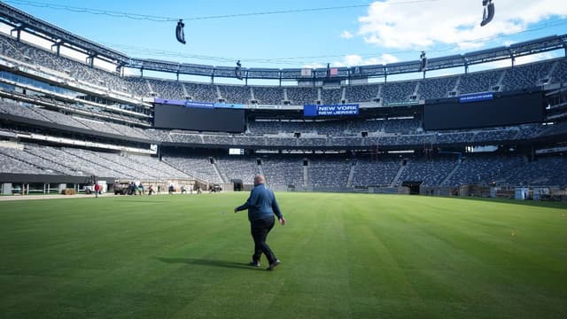 MetLife Stadium Installs All-Grass World Cup Pitch
