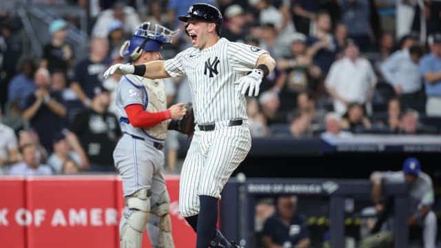 Weather Delays Blue Jays-Yankees Game to 9:10 P.M. ET