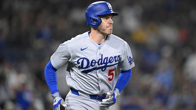 Freddie Freeman Gives Touching Speech After Hitting Milestone in Win Over Padres