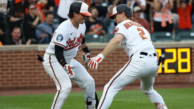 Orioles Sweep Rays With 11-2 Series Finale Win
