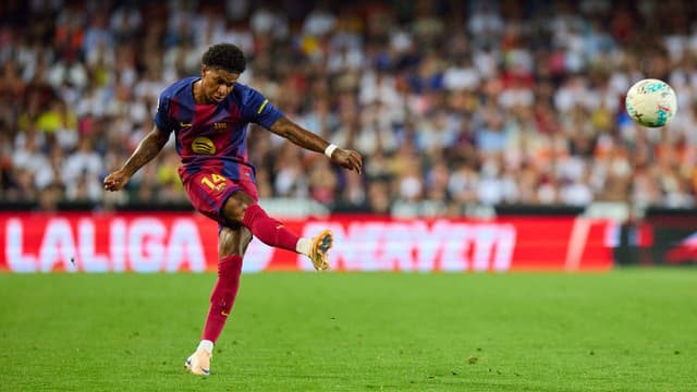Barcelona Prioritizes Anthony Gordon With Marcus Rashford Deadline Nearing