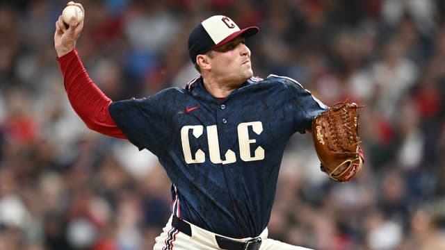 Cade Smith Becomes First to 20 Saves This Season
