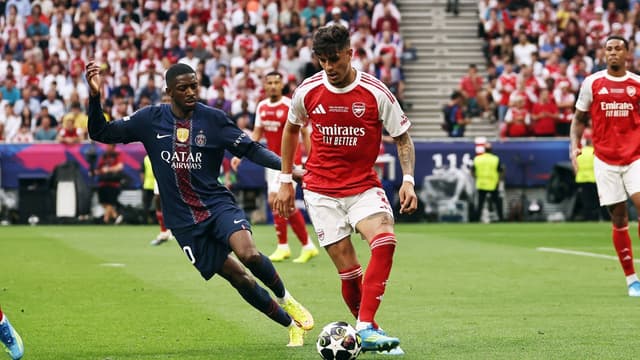 Barcelona Plot Shock Swoop for Piero Hincapie