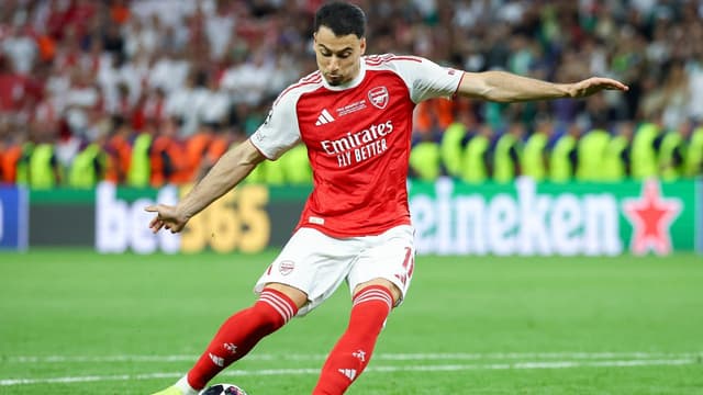Arsenal List Gabriel Martinelli, Leandro Trossard and Ethan Nwaneri for Sale