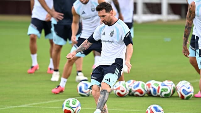 Hernan Crespo Says Argentina Are Favorites for the World Cup, With or Without Lionel Messi