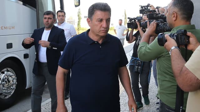 Iran Coach Turns Travel Chaos Into Defiant World Cup Message