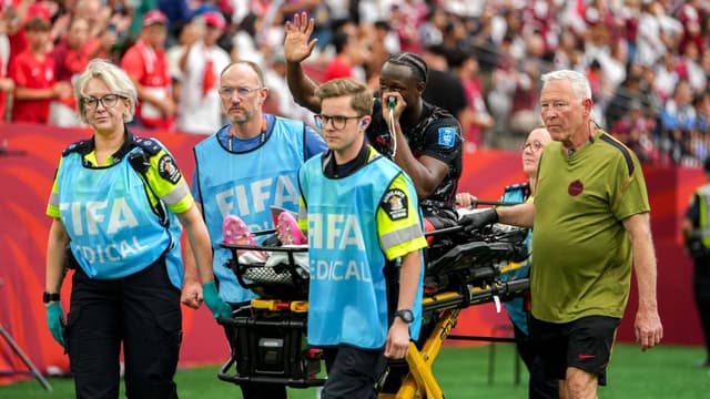Ismaël Koné to Undergo Surgery After Double Fracture Ends World Cup