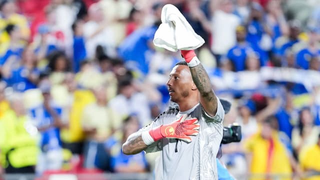 Curacao GK Eloy Room’s 15-Save Masterclass Sparks Instagram Follower Frenzy