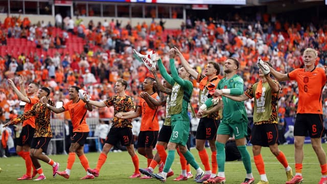 Netherlands Beat Tunisia 3-1 After Corner-Kick Duel
