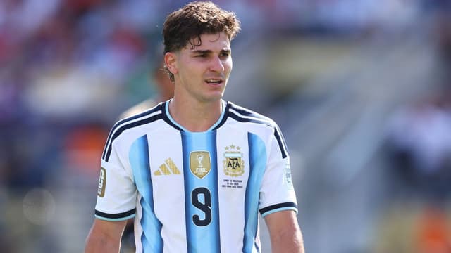 Barcelona Goes Julian Alvarez or Bust on Striker Transfer Plan