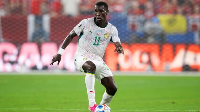 Aston Villa Ready Record Bid for Nicolas Jackson