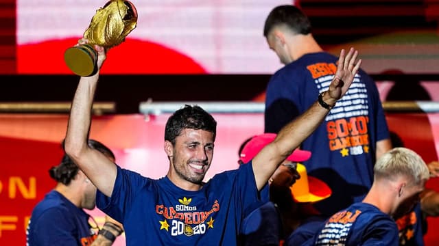 Barcelona Joins Rodri Race As Midfield Crisis Deepens
