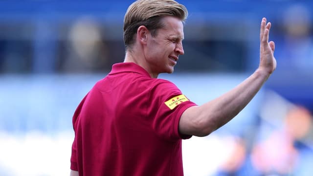 Manchester City Offered Frenkie de Jong in Rodri Swap Twist