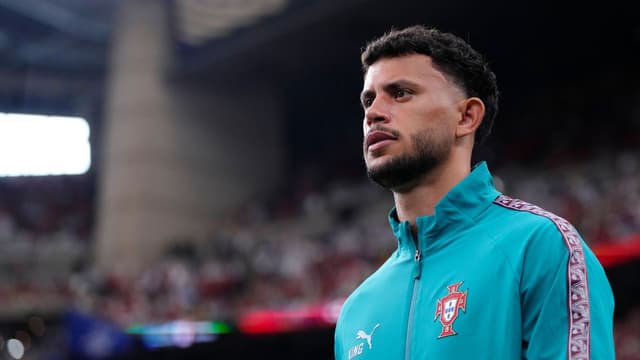 Matheus Nunes Learns to Embrace Guardiola’s Right-Back Switch