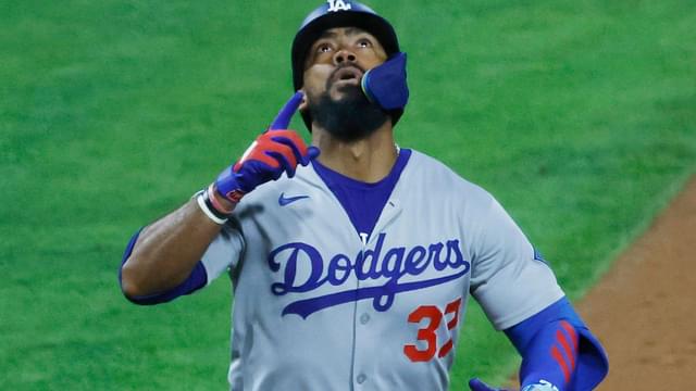 Teoscar Hernández Crushes Go-Ahead 3-Run Homer off Matt Strahm in NLDS Game 1