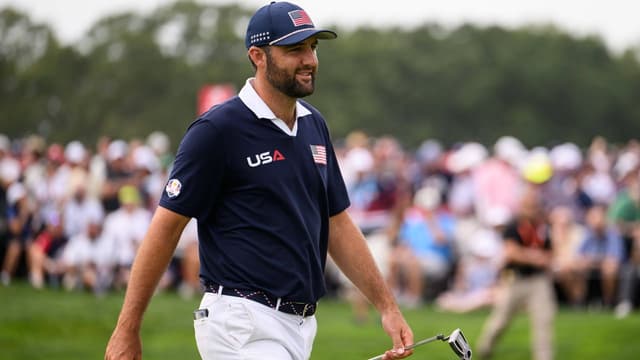 Golf Fans Love Scottie Scheffler’s Relatable Blunder At Hero World Challenge