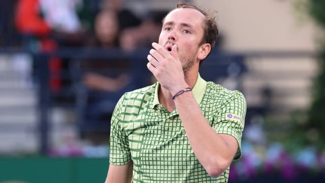 Daniil Medvedev Waits In Dubai As Airspace Closes Amid Conflict