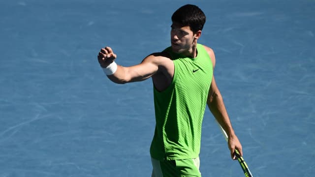 WATCH: Carlos Alcaraz's Epic Winner Against Alexander Zverev to Seal SF Win
