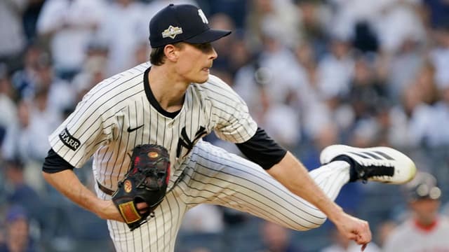 New York Yankees Blank San Francisco Giants Behind Seven-Run Opening Day Statement