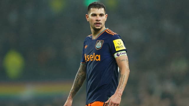 Manchester United in Talks for Bruno Guimarães in €80M ($91.8M) Move