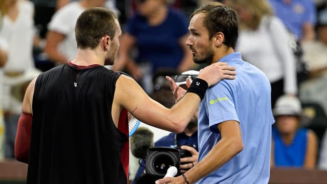 Daniil Medvedev Defends Hindrance Call in Jack Draper Win