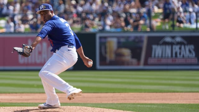Edwin Diaz Brings ‘Narco’ Trumpet to Dodgers Debut