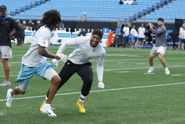 DJ Moore Buys Out Bills Team Store, Gives Free Merch to Fans