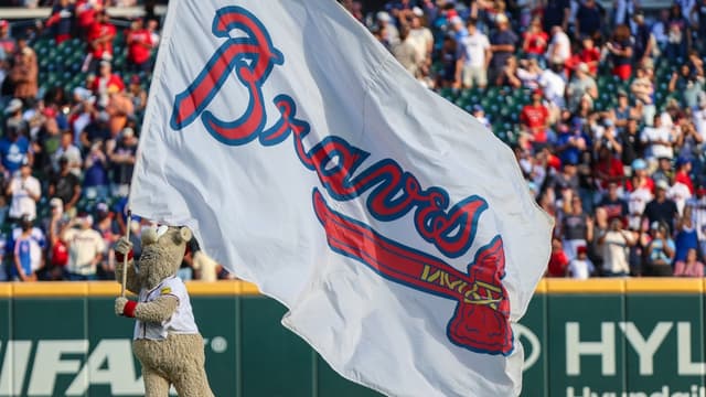 Record Revenue Puts Atlanta Braves' Potential Sale in Focus