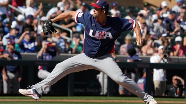 Crowd Erupts for Clayton Kershaw’s Return, Aaron Judge Says the Moment Gave Him Chills