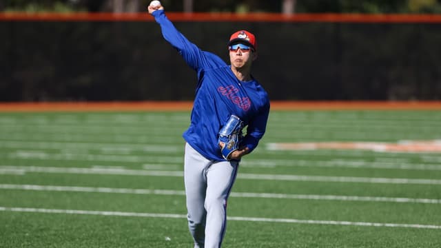 Carlos Mendoza Impressed by Kodai Senga’s Form in Mets Camp