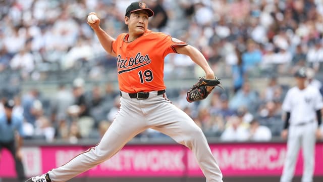 Tomoyuki Sugano: Pitching Before Emperor of Japan’s First Game Visit in 60 Years “Special”