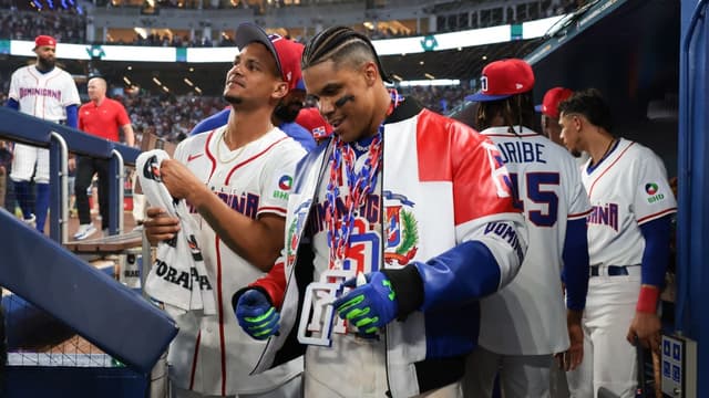 Juan Soto Homers as Dominican Republic Mercy-Rules Netherlands 12-1