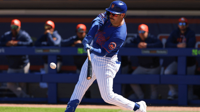 Mike Tauchman Faces Long Absence After Meniscus Tear