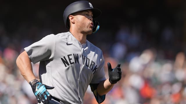 Yankees Stick to Stanton Plan as Hot Start Earns Him Scheduled Rest