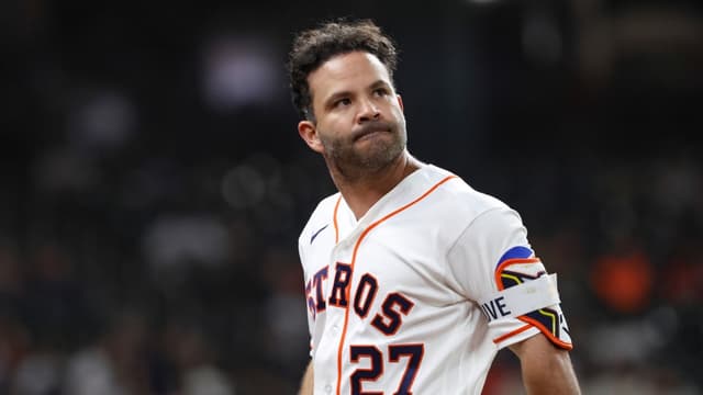 Astros Place Jose Altuve On IL With Grade 2 Oblique Strain
