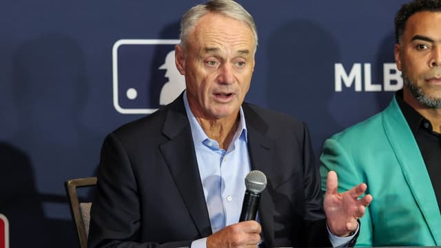 MLB Proposes Hard Salary Cap In New CBA Negotiations