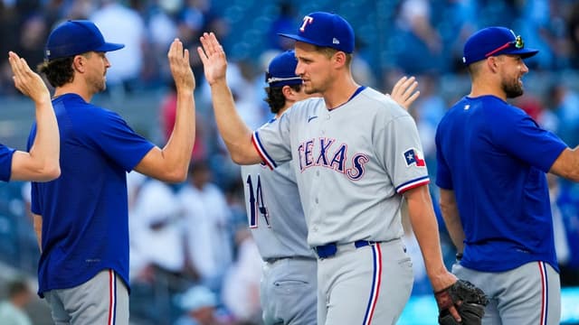 Rangers Look to Reach .500 While Chasing Sweep of Blue Jays
