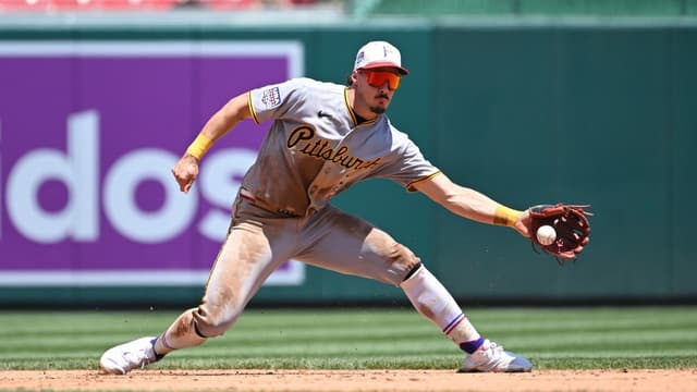 Konnor Griffin Suffers Torn Finger Tendon as Pirates Weigh Rehab Decision