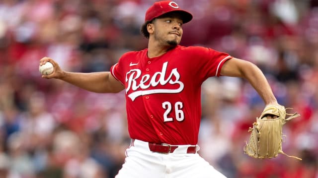 Reds Lock Up Chase Burns After Ace-Level Rookie First Half