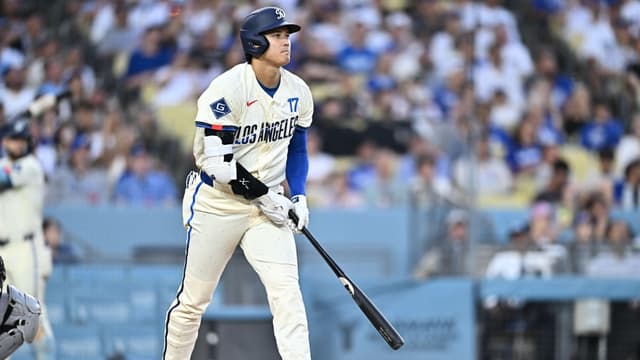 Dodgers Fan Pulls Rare Signed Shohei Ohtani Bat, Lists It for $25,000