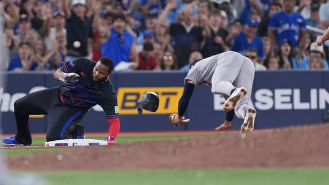 Vladimir Guerrero Jr. Has Headache, Blue Jays Await Concussion Decision