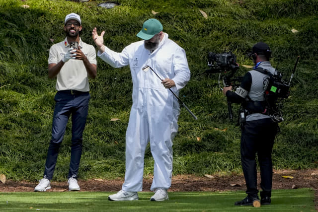  Jason Kelce Makes a U-Turn on Chanting for USA at the FIFA World Cup