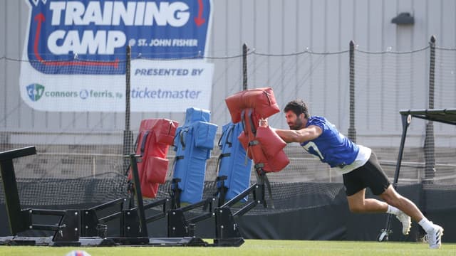 Maxx Crosby Effect: Browns Refuse to Sign A.J. Epenesa After Physical Test