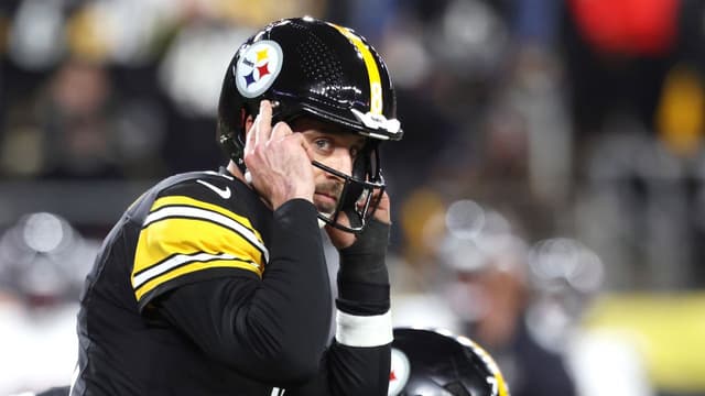 Aaron Rodgers-Steelers Situation Growing More Confusing By The Day