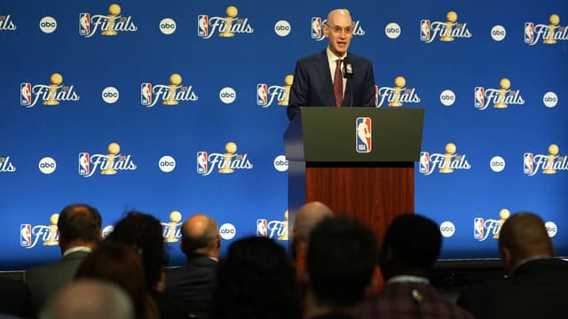 Adam Silver Has No Intention to Change the 65-Game Rule in the Short Term