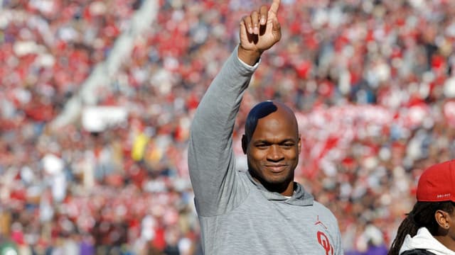 Adrian Peterson Eligible for Pro Football Hall of Fame in 2027