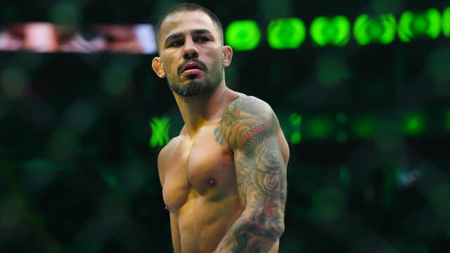 Alexandre Pantoja Praises Joshua Van’s Rapid Rise Before UFC 323